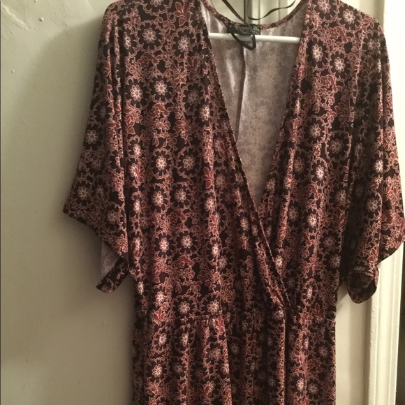 Forever 21 Pants - ❄Burgundy and White Romper❄
